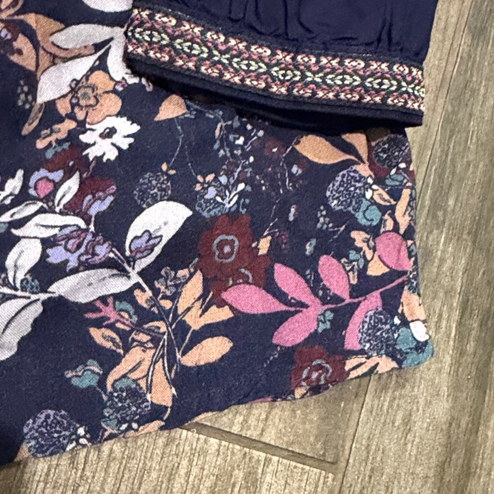 NWT Coldwater Creek Navy Floral Embroidered Boho Blouse/ Mini Dress Chic - Picture 5 of 6